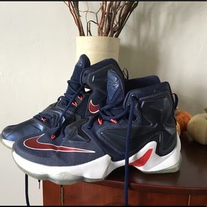 Nike LeBron James XIII USA